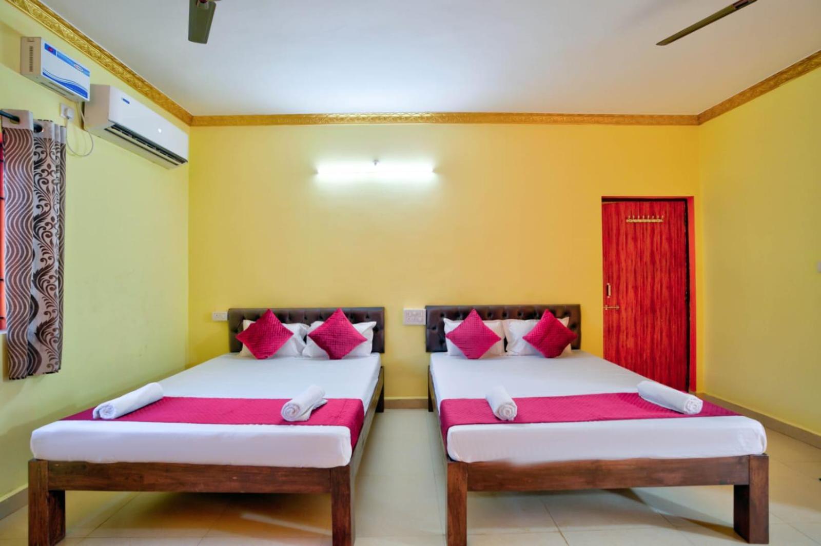 Hotel Savita Calangute Δωμάτιο φωτογραφία
