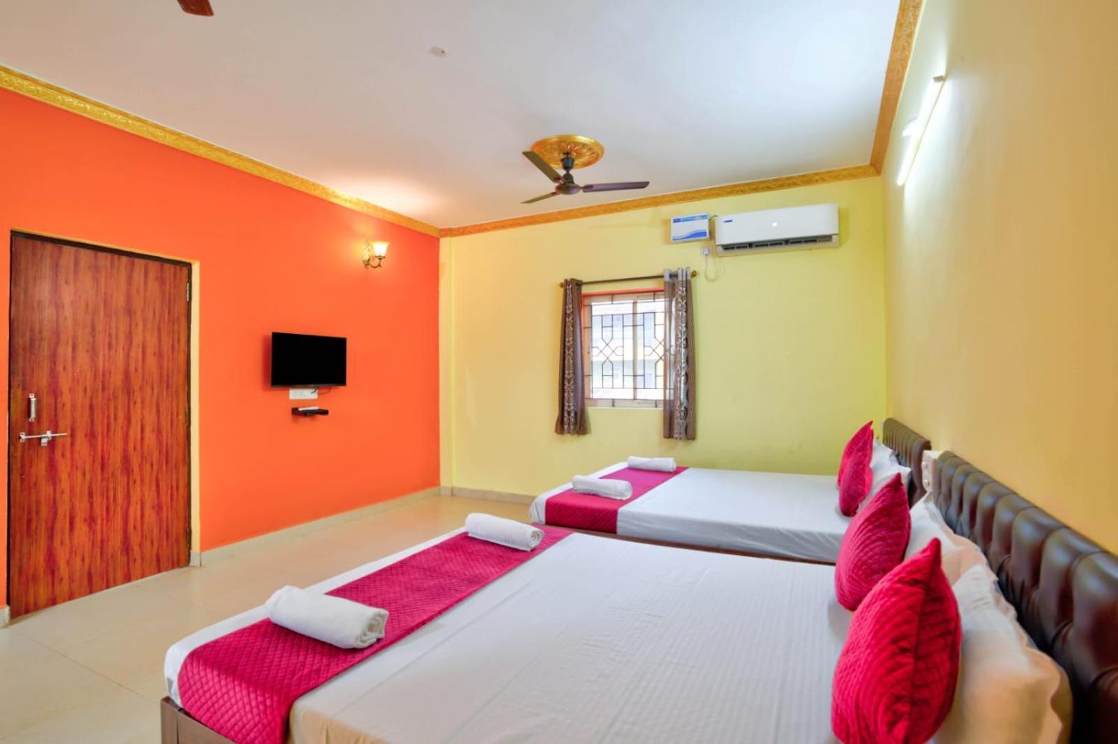 Hotel Savita Calangute Δωμάτιο φωτογραφία