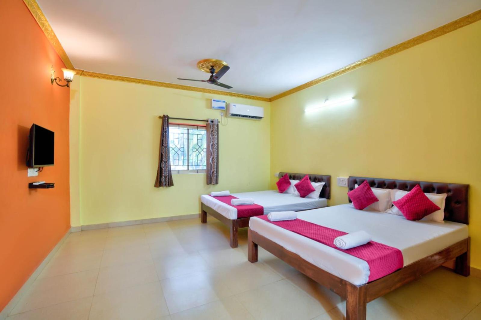 Hotel Savita Calangute Δωμάτιο φωτογραφία