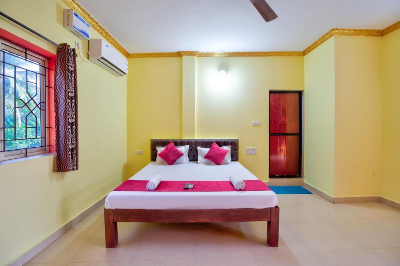 Hotel Savita Calangute Δωμάτιο φωτογραφία