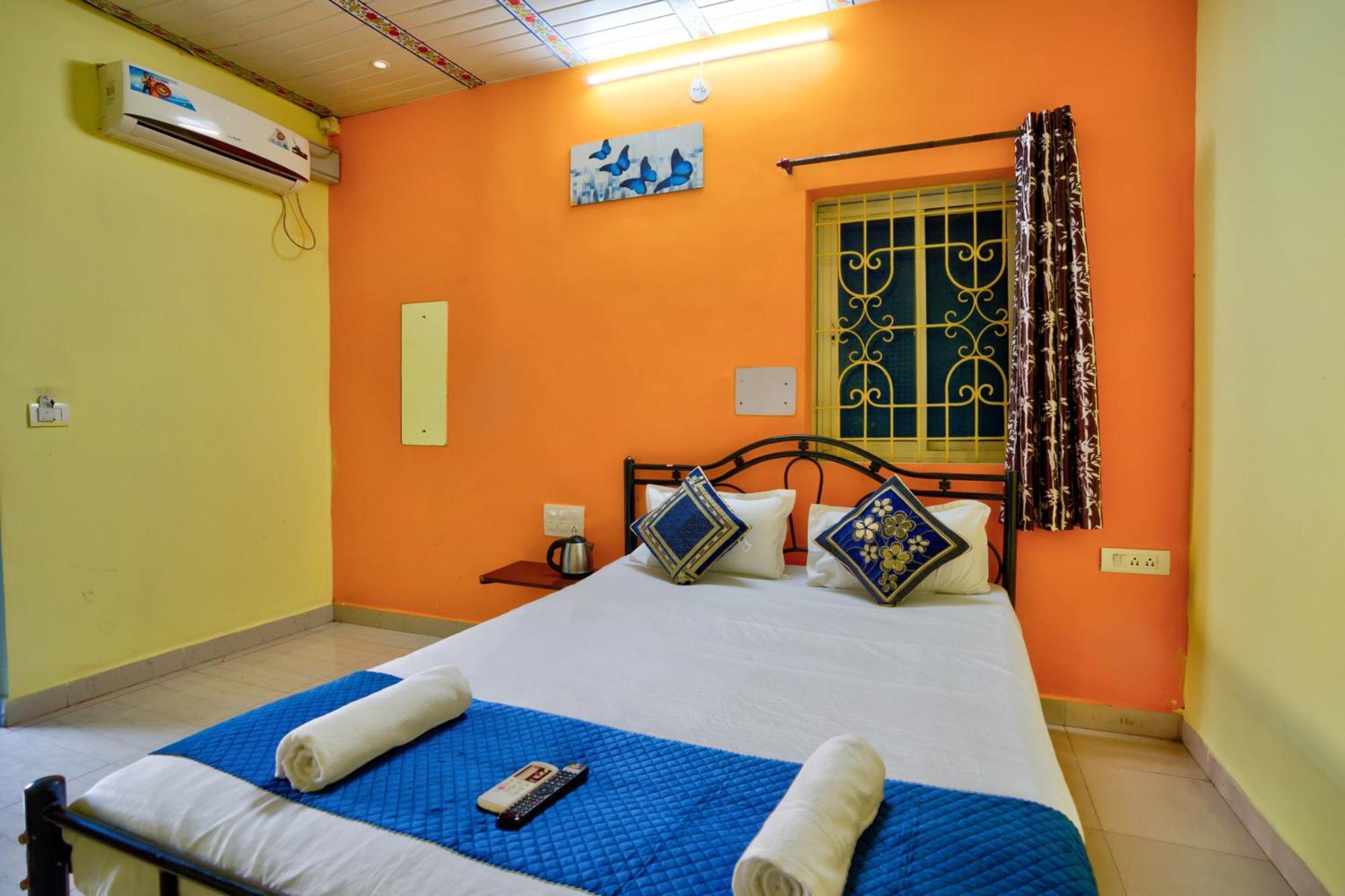 Hotel Savita Calangute Εξωτερικό φωτογραφία